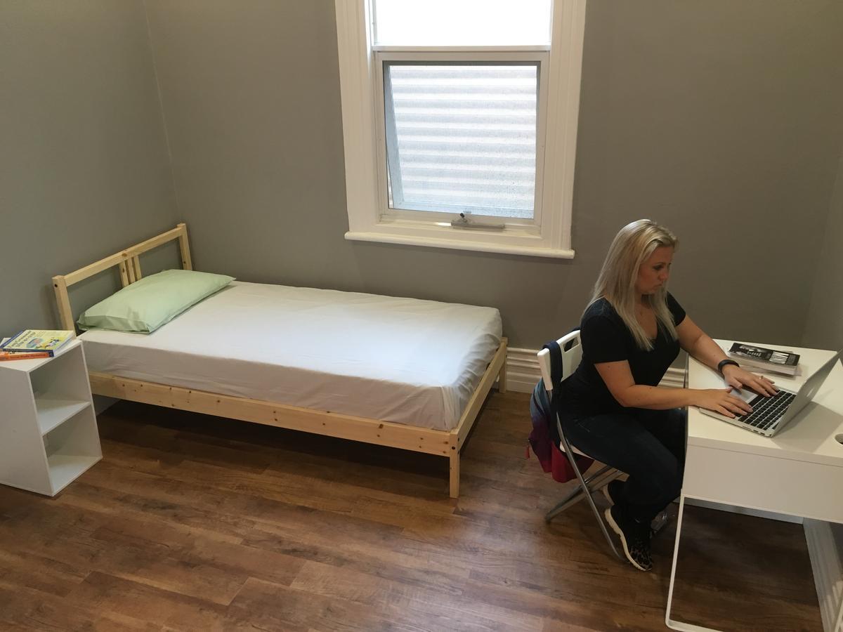 Cozzystay Accommodation Перт Екстер'єр фото